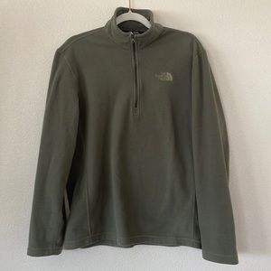 Mens NORTH FACE fleece, size medium, green!